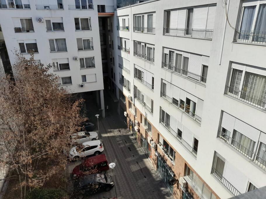 Lovely Apartment In City Centre For 4 Guests Budapest Exteriör bild